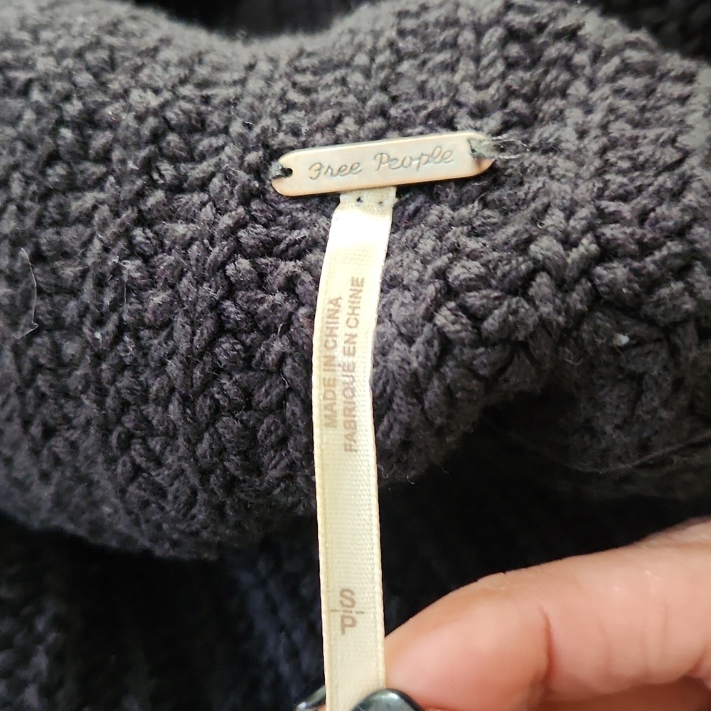 FP Sweater - Picture 4 of 5